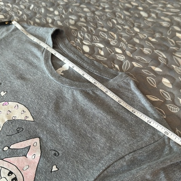 🎄ST JUDE’S CHILDREN’S HOSPITAL women’s Christmas shirt, Small - Picture 3 of 8